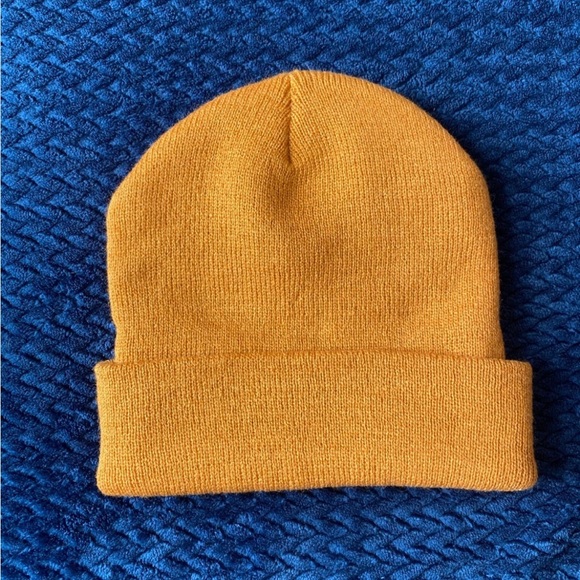 NWOT Beanie Hat Rust Color - Picture 4 of 6